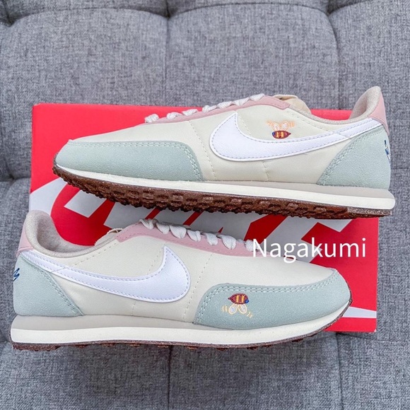 🤍🌸🐝 Nike Waffle pastel bee shoes  (Special edition) - Picture 2 of 4